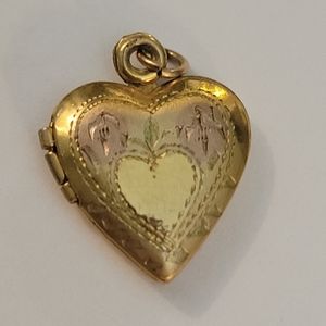 Heart shaped Vargas 10k gold stamped locket